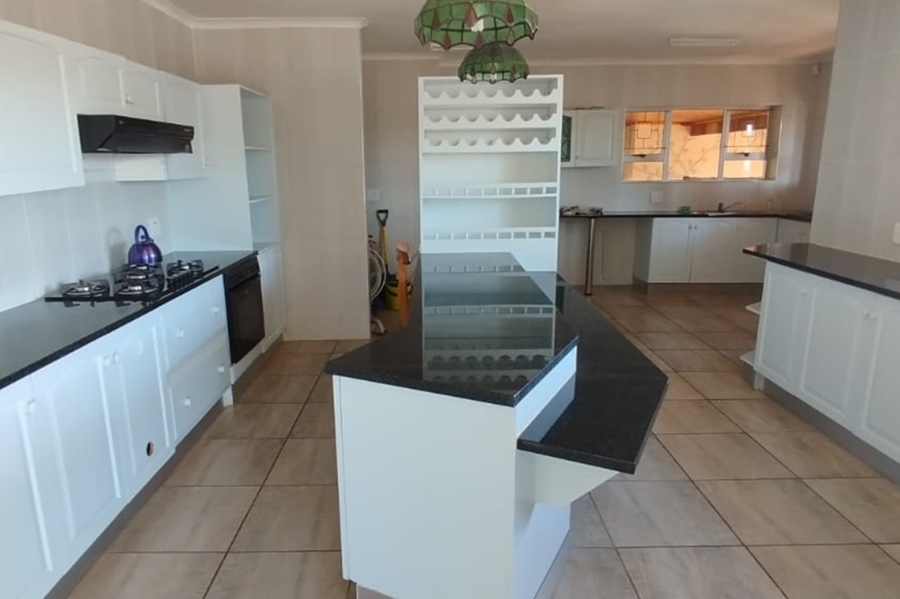 5 Bedroom Property for Sale in Fernglen Eastern Cape